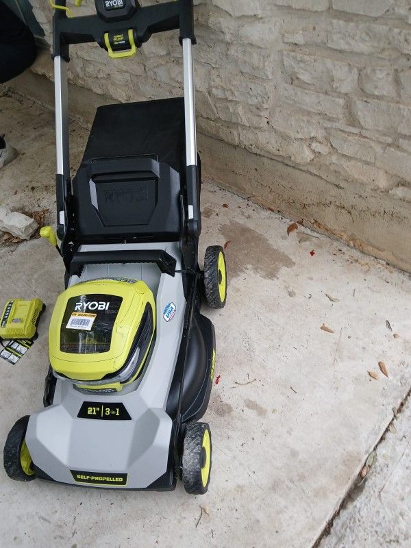 LAWMOWER RYOBI SELF PROPEL 3 EN 1 LIKE NEW,All Products : American Fashion Style Bags On Sale