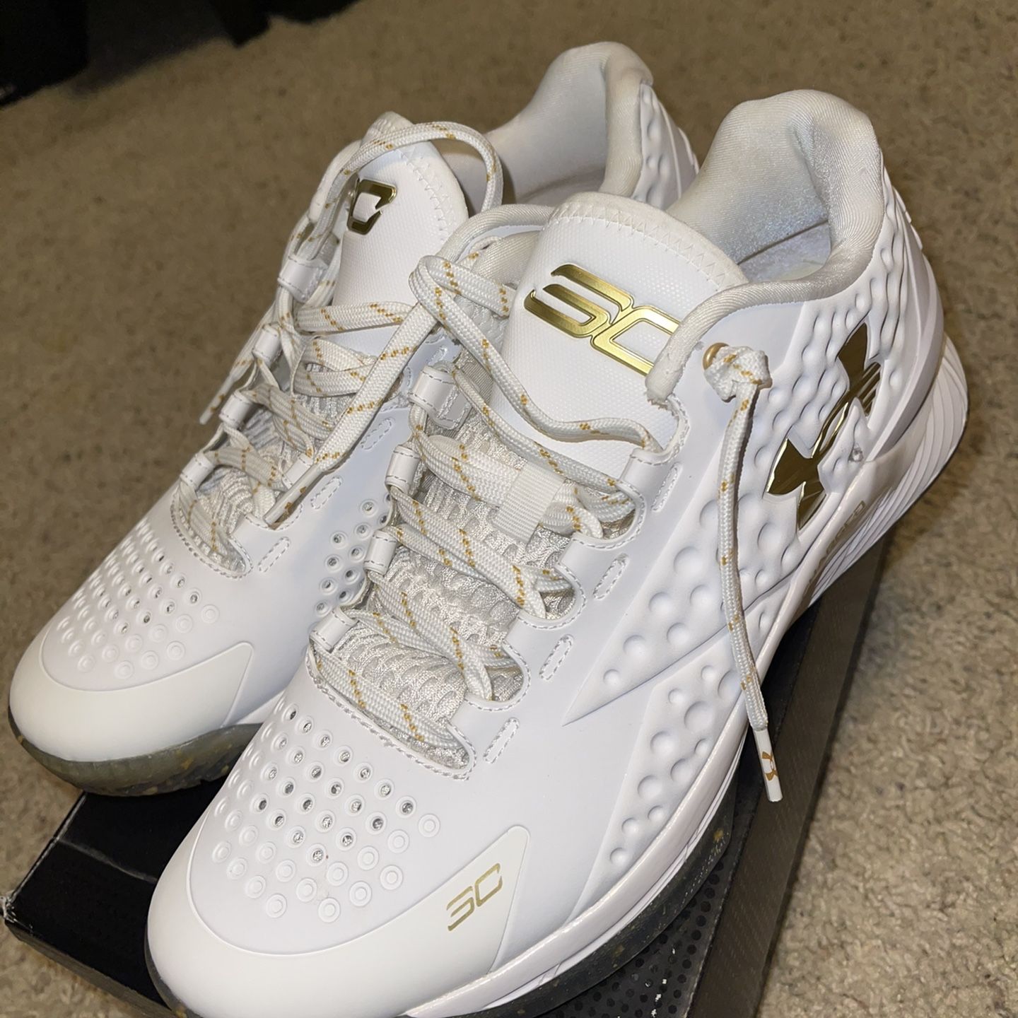 Curry 1 Low Championship