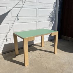 Modern Lacquered Desk / Table – Verde Chiaro Laminate