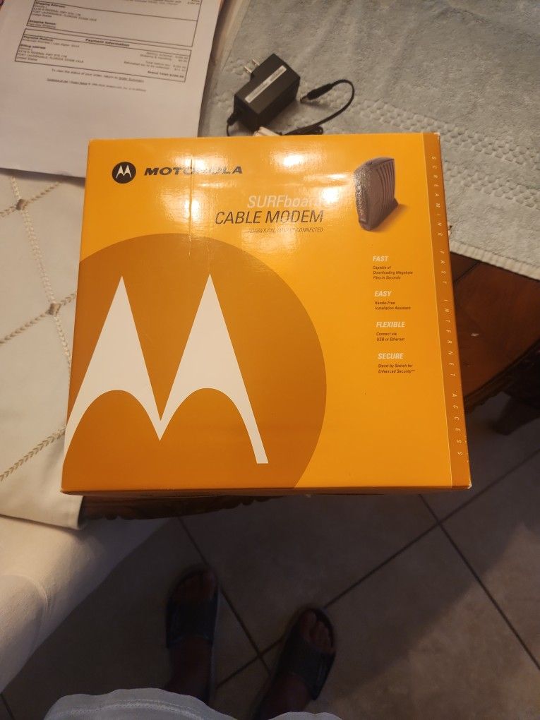 Motorola Surfboard Cable Modem Model SB5100