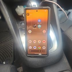 Google Pixel 6a Verizon. Like New Box And Charger Included 