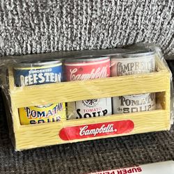 New, 1995 Campbell's 4 pc Crate w/ Soup Cans Refrigerator Magnet Set