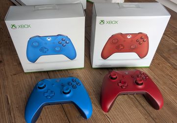 2x XBOX One Controller
