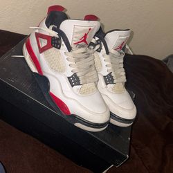 Jordan 4 Red cement Size 8