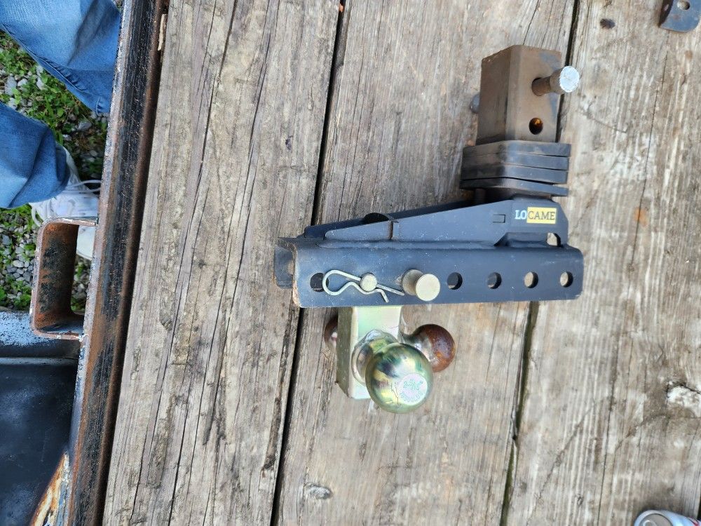2 1/2 Adjustable Sleeve Ball Hitch
