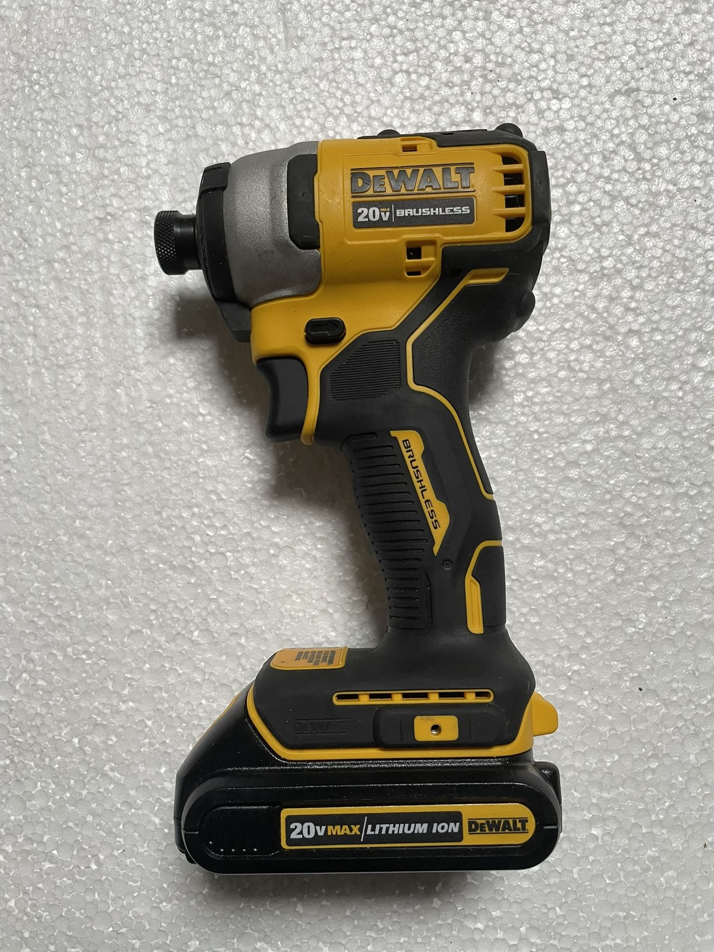 Dewalt Impact Drill Driver With One Battery