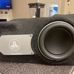 JL Audio 10w7 With Amp And Box