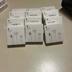 Authentic Apple EarPods USB-C