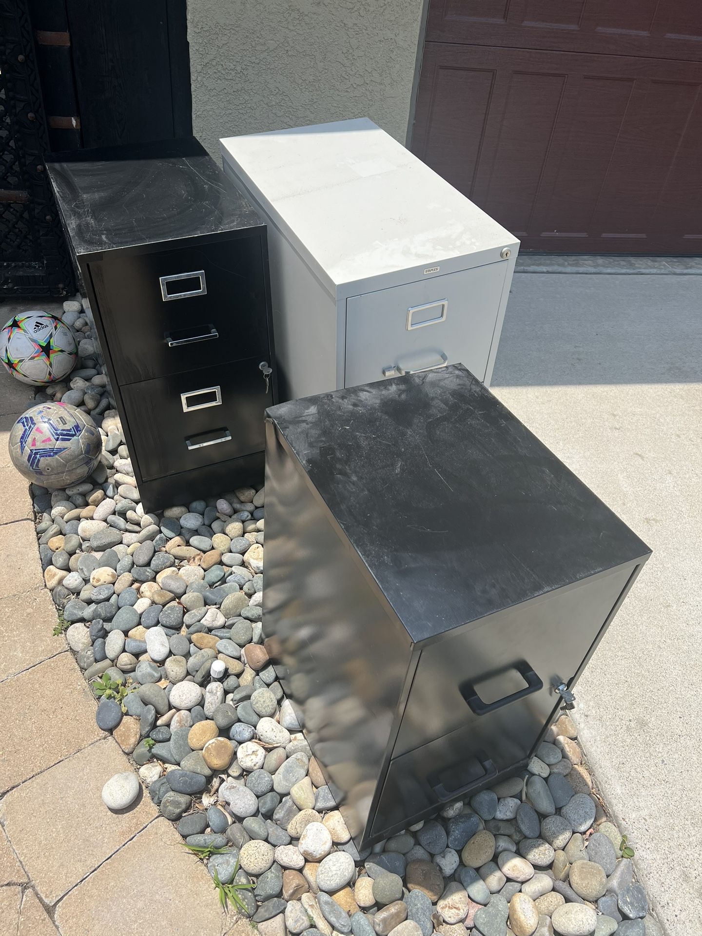 free file cabinets- only cream colored remains