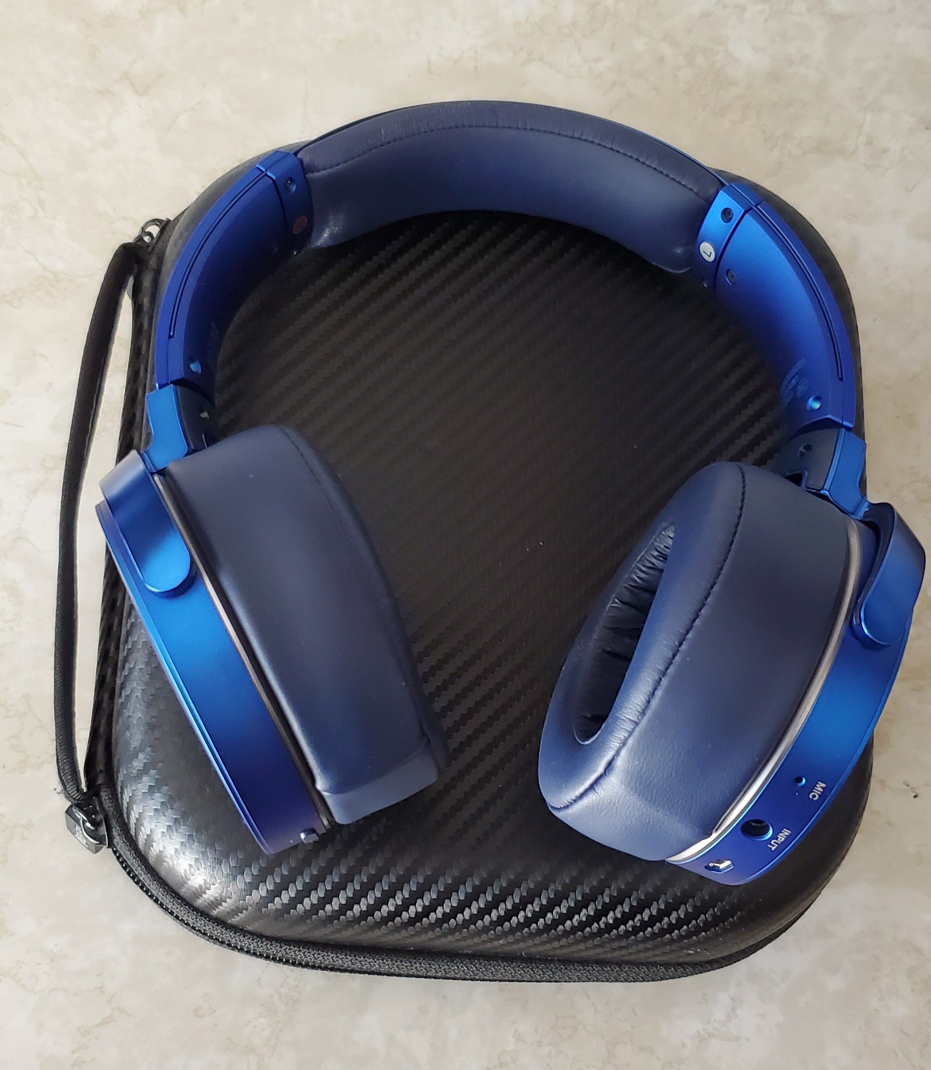 SONY ExtraBass Wireless Headphones (XB950B1)