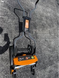 FISKARS 18” Push Reel Mower (barely used)