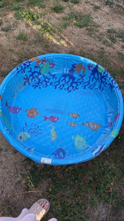 Swimming- pool