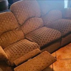 Reclining Couch 