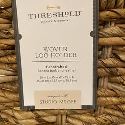 Woven log outlet holder