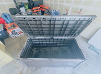 Keter  Storage Deck Box