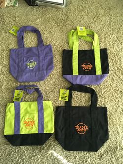 Trader Joe's Trick or Treat Canvas Tote Bags Set of 4