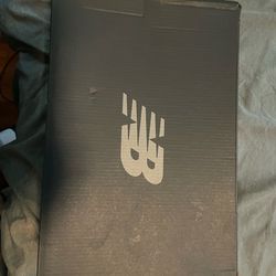 new balance 550s black/white size 11