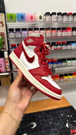 Jordan 1 retro high OG varsity red