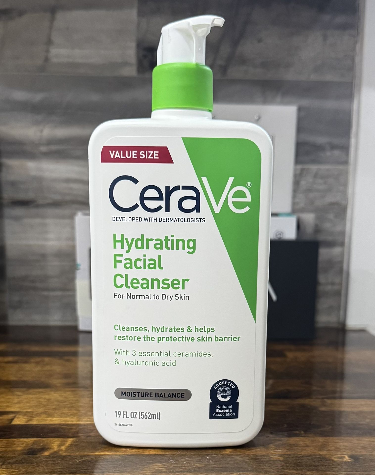 CeraVe Hydrating Facial Cleanser, 19oz