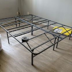 Queen Metal Bed Frame 