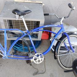 26-in Schwinn Beach Cruiser