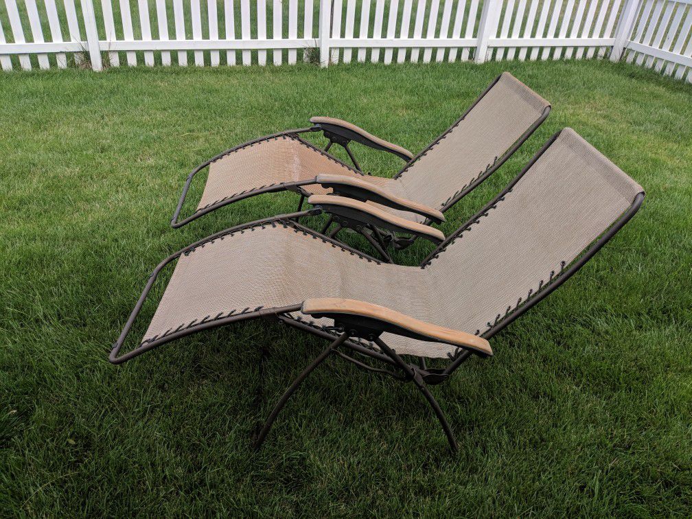 Lounge / lawn / pool chairs