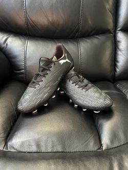 Soccer cleats
