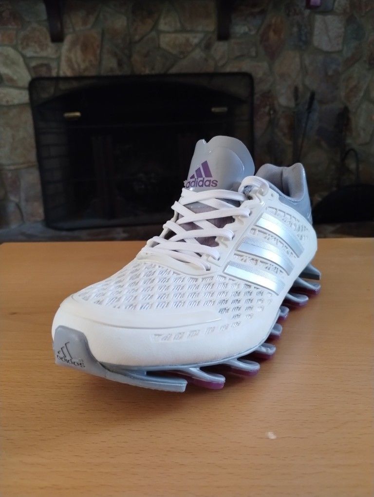 (Size-7 men's / 8 women's) adidas springboade men's, model M20199 running shoes