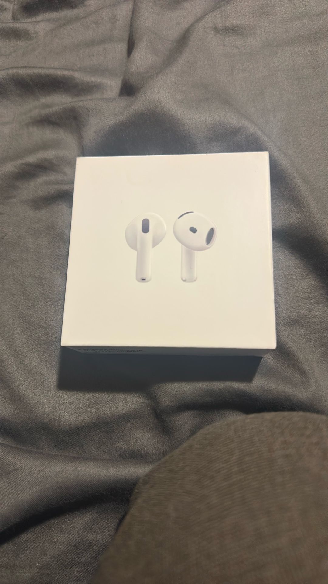 AirPods 4