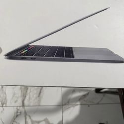 MacBook Pro 13 unlocked