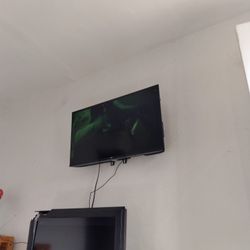 Tcl Tv 32 In (Have Remote)