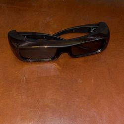 Sony 3D  TDG-BR100 - Regular Size - -