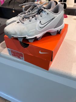 CLEATS 3Y