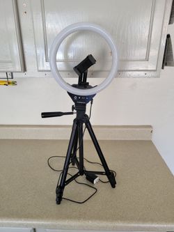 Sensyne Tripod Ring Light