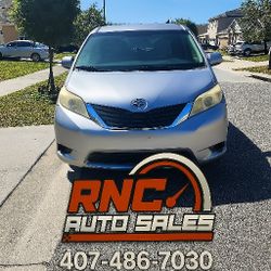 2012 Toyota Sienna