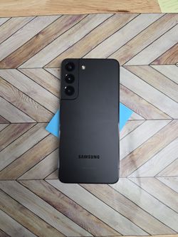 Samsung galaxy s22***128gb*****unlock any sim