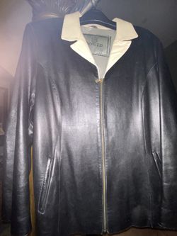 Fine Italian Peruzzi Ladies Leather Blazer 