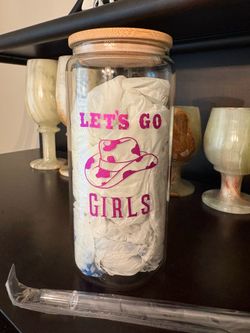 NIB 20 oz glass tumbler