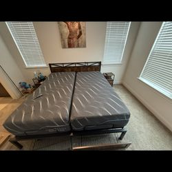 Split King Adjustable Bed ( Mattress, Base,  Incl. not frame) Must pick up