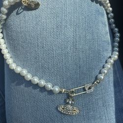 Vivian Westwood Pearl Necklace ✨