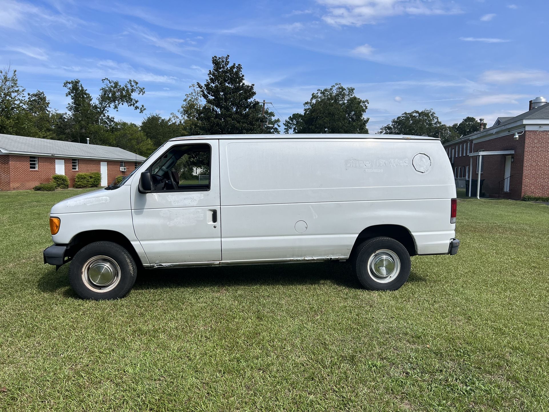 2007 Ford E-250