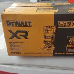 Dewalt 20 Volts XR Compact Router 