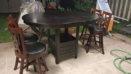 Dining set