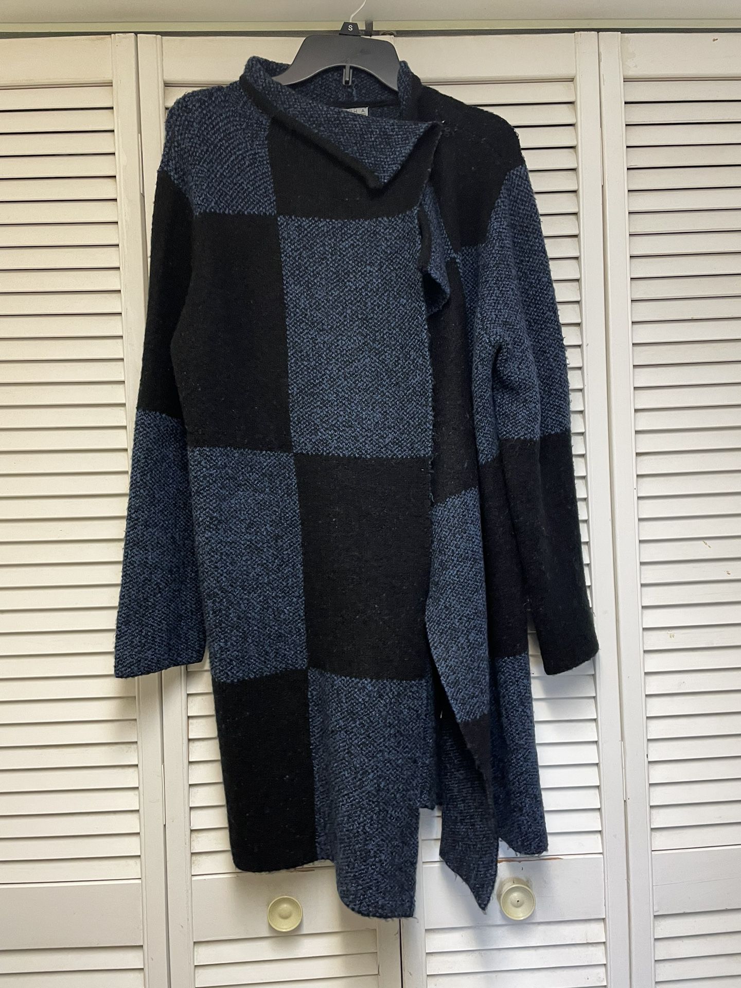 Women’s Coatigan Sweater. NWT petite large. Retails for $88.