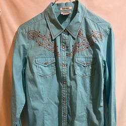 Ariat Shelby Fitted Shirts Blue Radiance Women Size Medium Used Good Condition $40 Meet Up In Irving @dfwgoods