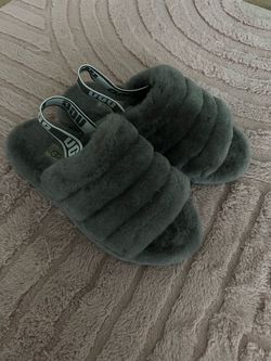 Ugg   N  6