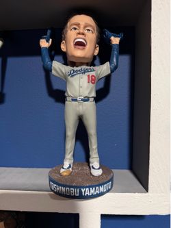 Yamamoto bobblehead to trade for Mookie