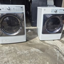 Kenmore elite washer and gas dryer set