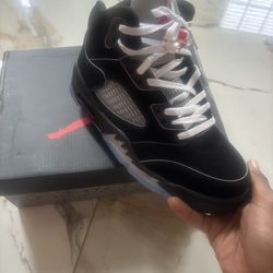 Jordan 5 Black metallic 