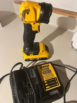 Dewalt flashlight